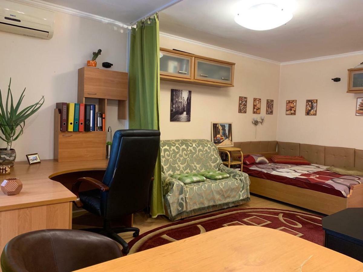 Iq-Room Black Sea Studio Apartment Odessa Ua Экстерьер фото